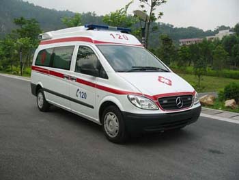 GDY5031XJHB型救护车