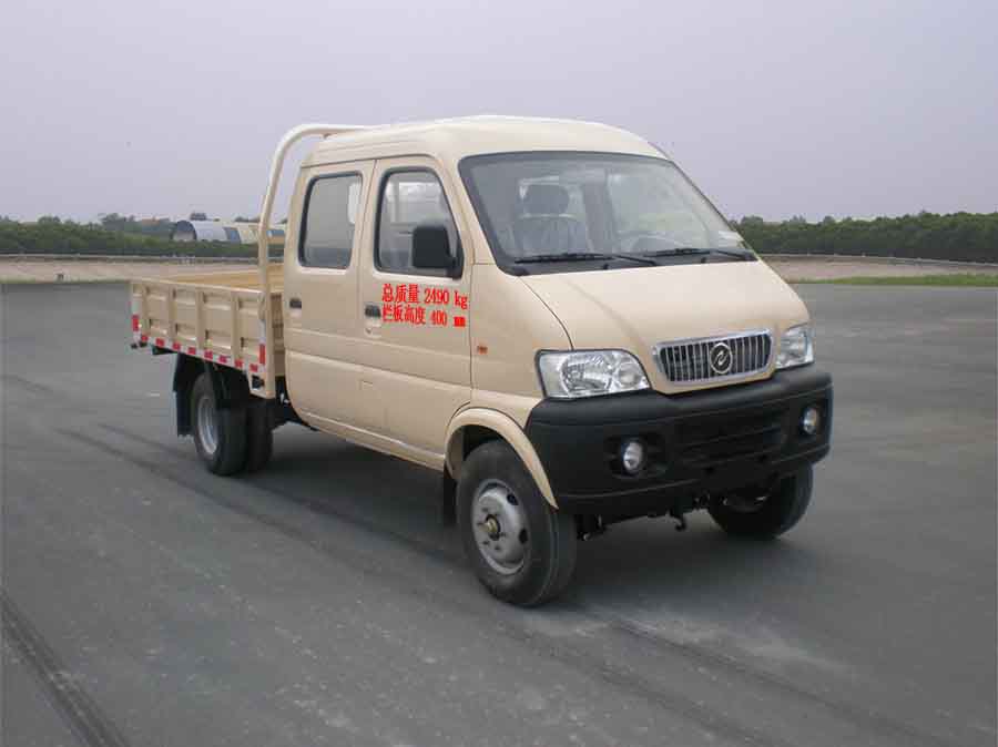 DFD1022N型轻型载货汽车