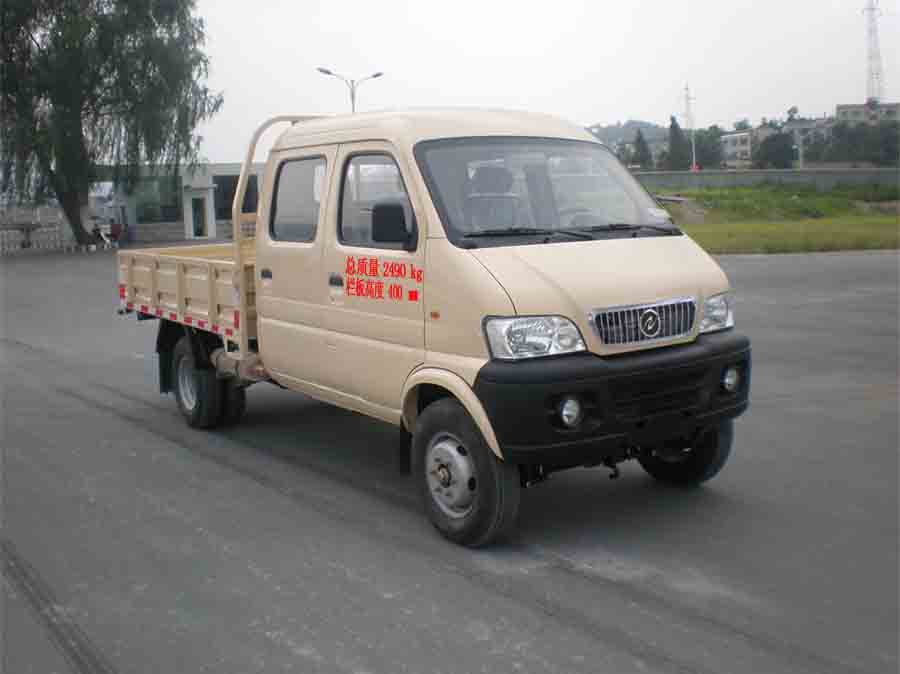 DFD1022NU型轻型载货汽车