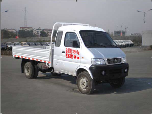 DFD1022GU型轻型载货汽车