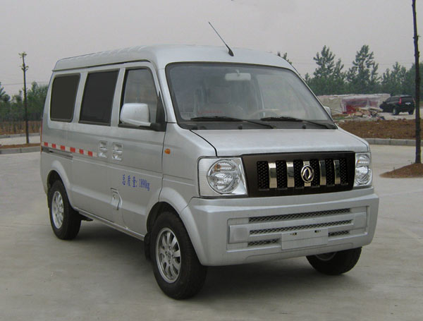 EQ5022XXYF11型厢式运输车