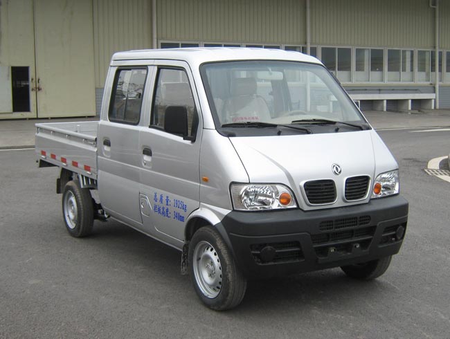 EQ1021NF15型载货汽车