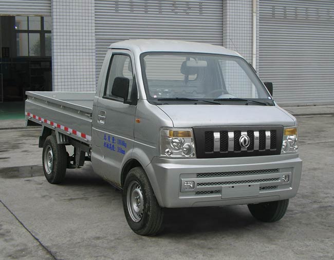 EQ1021TF51型载货汽车