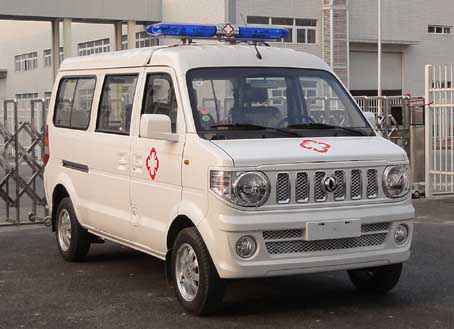 EQ5021XJHF7型救护车