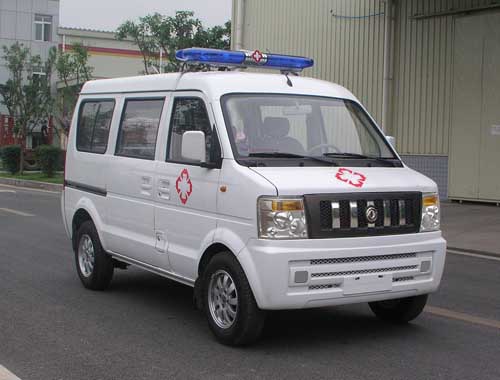 东风救护车图片