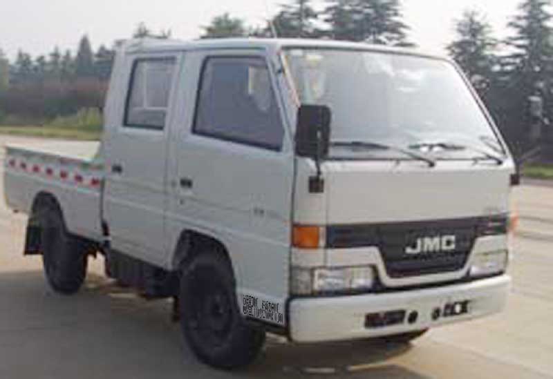 JX1030TSAA4型载货汽车