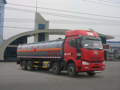 程力威易燃液体罐式运输车图片