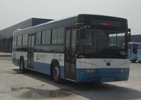 ZK6125HNGA型城市客车