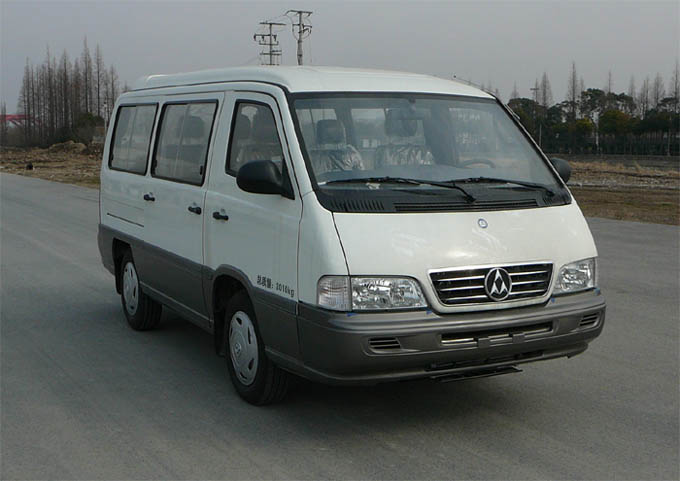 SH5030XSWB3G5型商务车