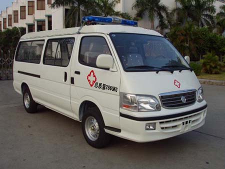 XML5036XJH15型救护车