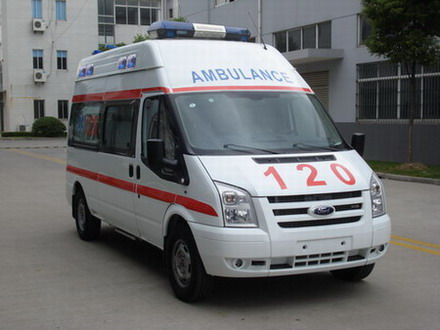 组图：南京客车制造厂救护车图片