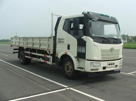 组图：中国一汽平头柴油载货汽车图片