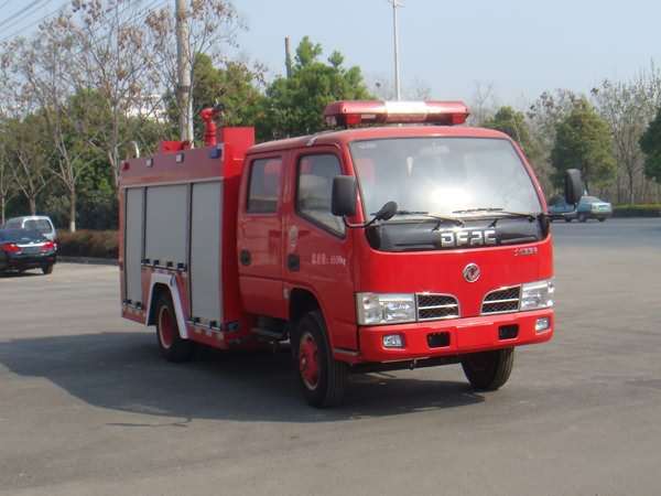 东风锐铃江特2.5吨水罐消防车JDF5071GXFSG20A图片