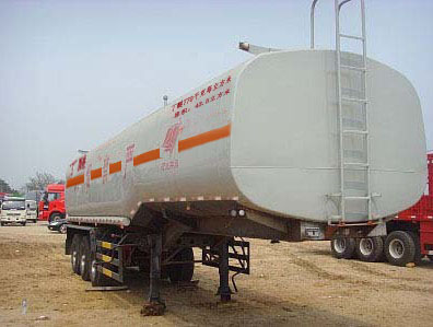 QLG9407GRY型易燃液体罐式运输半挂车