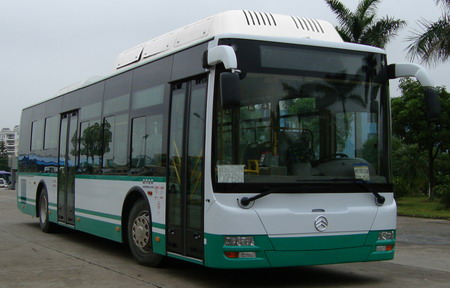 XML6125JHEV88CN型混合动力城市客车