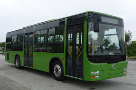 XML6105JHEV58C型混合动力城市客车