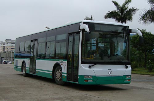 XML6125JHEV95C型混合动力城市客车