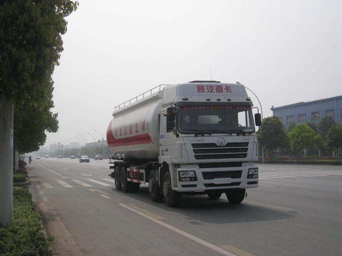 陕汽德龙龙帝低密度粉粒物料运输车图片
