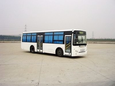 WG6110NQC4型城市客车图片