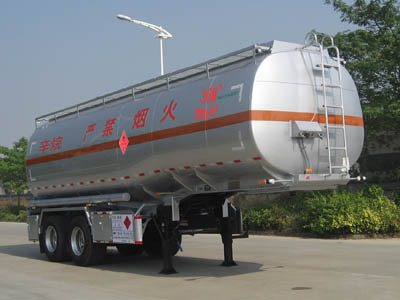 YQ9343GRYDMA型易燃液体罐式运输半挂车图片
