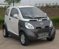 SMA7000BEV型纯电动轿车