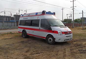 BJK5040XJH型救护车