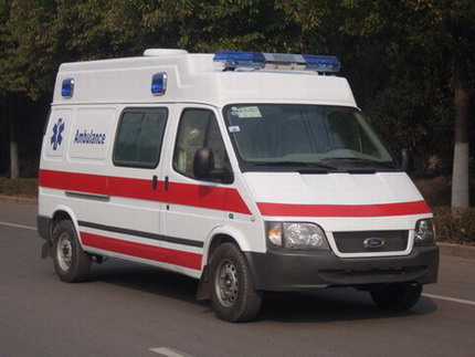 NJK5038XJH2型救护车