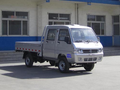 KMC1020LLB26S4型载货汽车