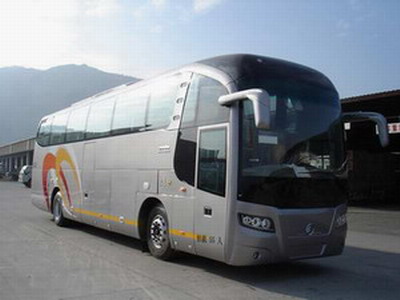 XML6125J18型客车