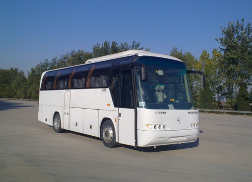BFC6100A型豪华旅游客车