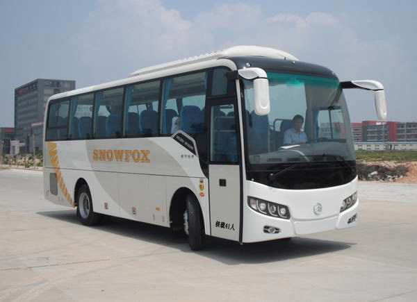 XML6907J18N型客车