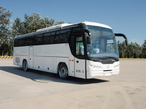 BFC6117T1型豪华旅游客车