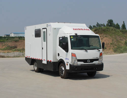 HLQ5041XLJ型郑州日产凯普斯达旅居车