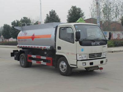 SCS5070GRY型易燃液体罐式运输车图片