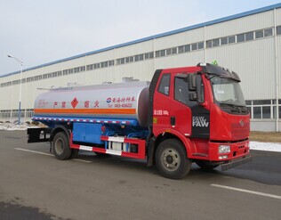 黄海牌13吨加油车的维护和保养
 