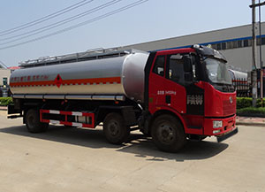 DTA5251GRYC4P62型易燃液体罐式运输车