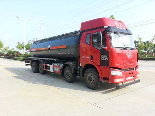 CLQ5311GFW4CA型腐蚀性物品罐式运输车