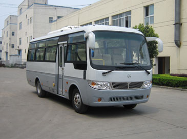 XQX6720D4Y型22座客车