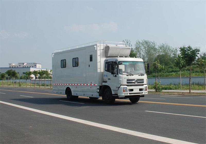 QX5160XYL型东风天锦医疗车