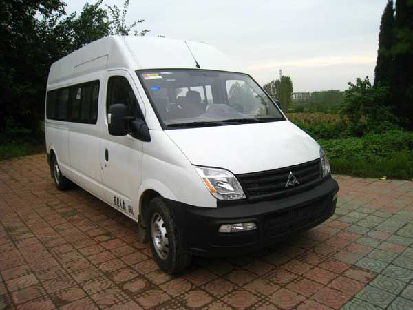 SH6601A4D4-N型客车