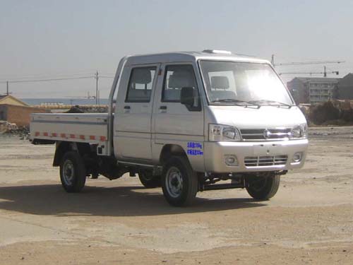 KMC1030LLB26S4型载货汽车