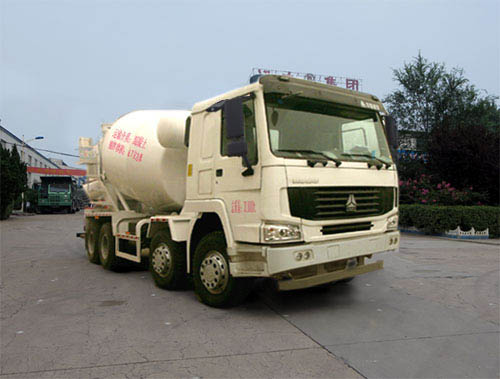 中国重汽豪沃前四后八混凝土搅拌运输车图片
