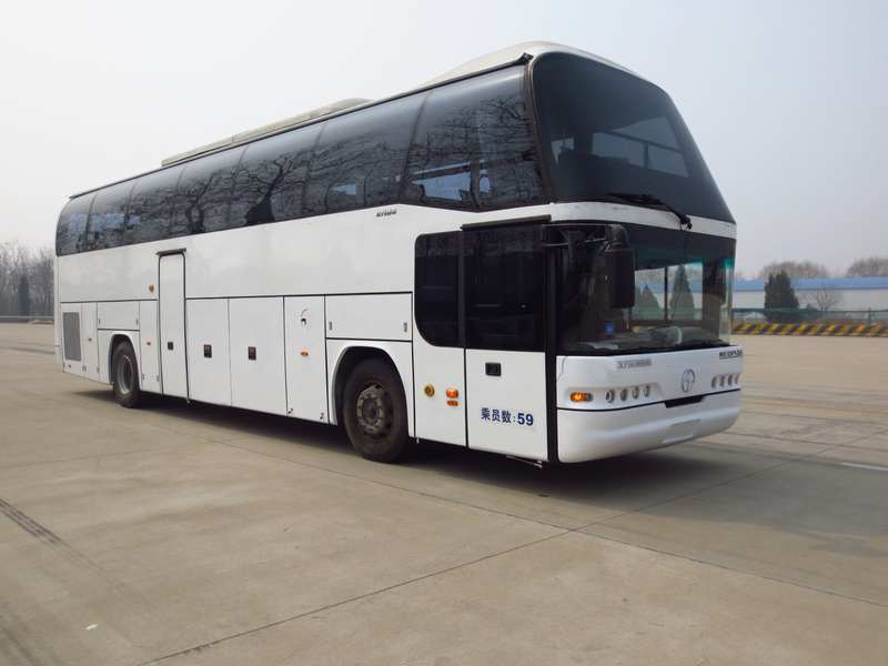 BFC6128HSA型豪华旅游客车