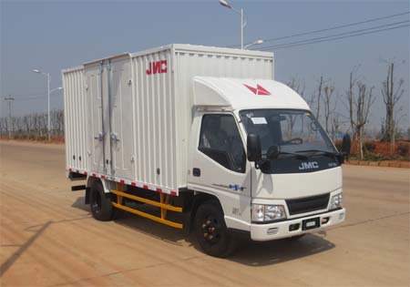 JX5044XXYXGF2型江铃新顺达单排厢式运输车
