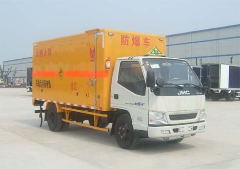 JX5064XQYXG2型江铃新顺达单排爆破器材运输车