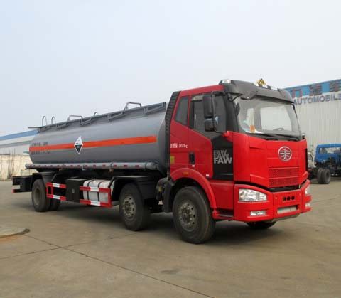 DLQ5250GFWC4型腐蚀性物品罐式运输车