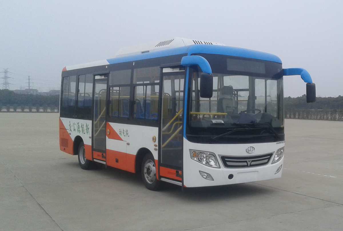HSZ6700BEV型纯电动城市客车