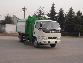 XQX5070ZZZ4DFA型东风多利卡自装卸式垃圾车