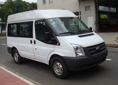 JX6490T-M4型轻型客车