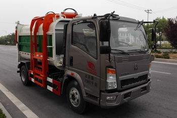 CCG5070ZZZ型重汽HOWO自装卸式垃圾车